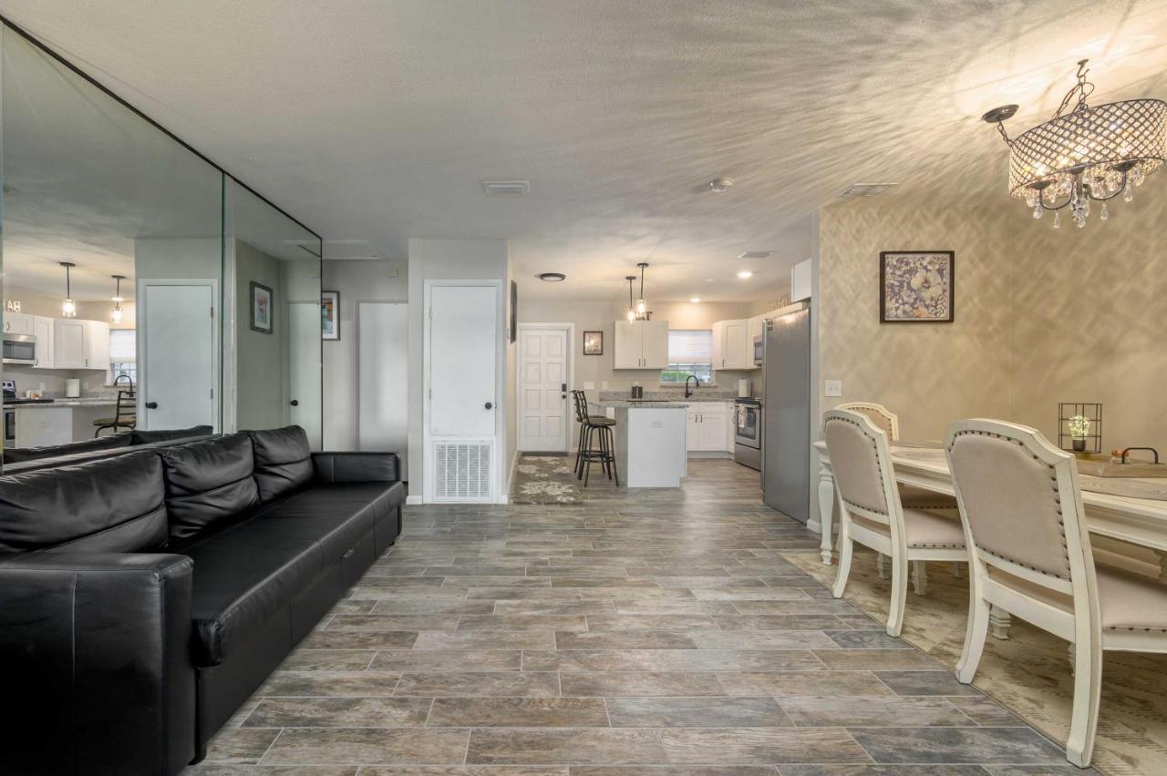 Lakefront Home With Screened Porch And Grill 温特黑文 外观 照片