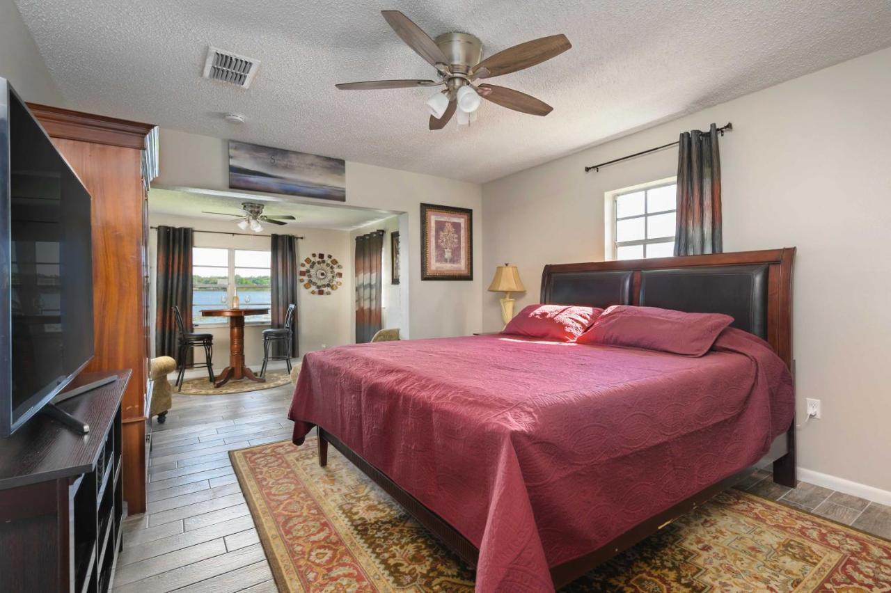 Lakefront Home With Screened Porch And Grill 温特黑文 外观 照片