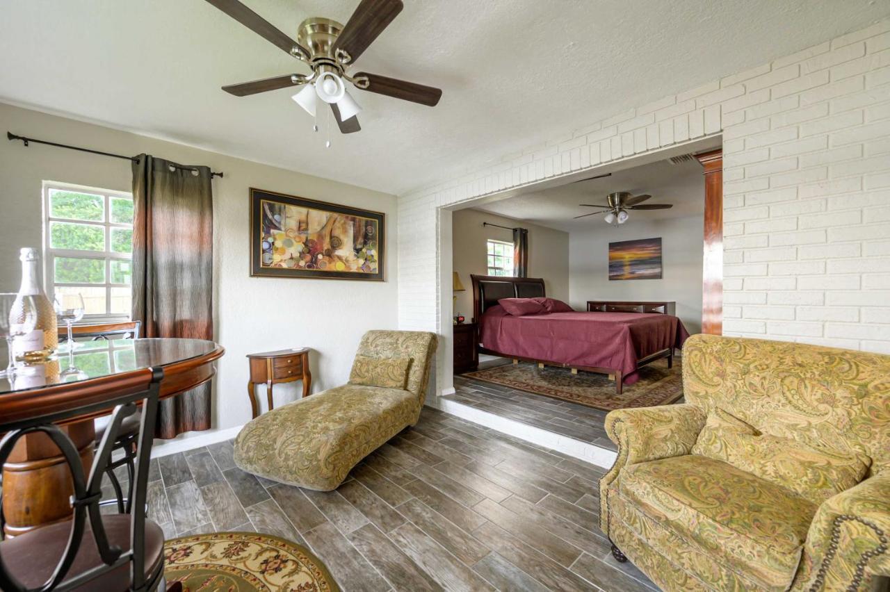 Lakefront Home With Screened Porch And Grill 温特黑文 外观 照片