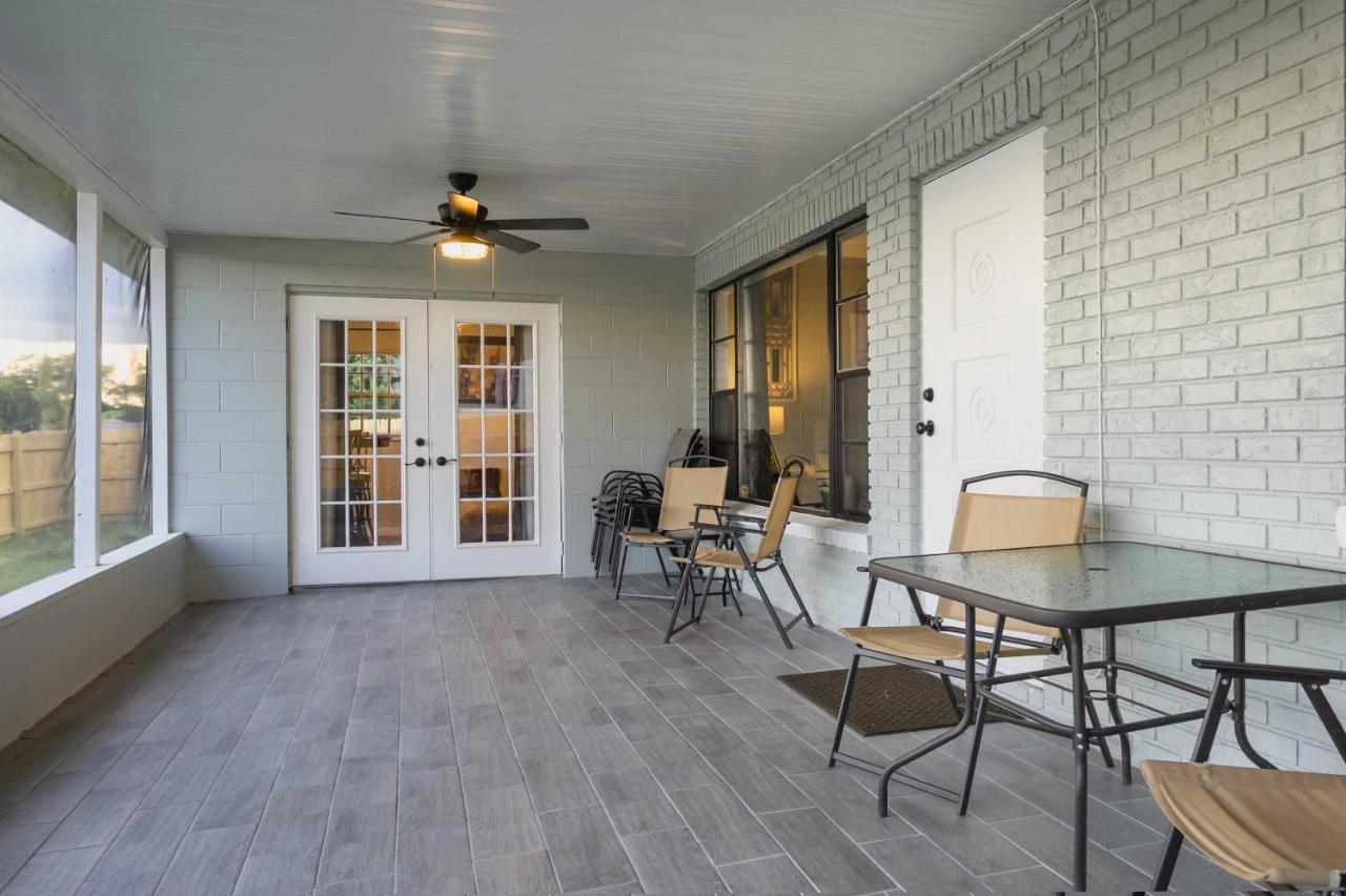 Lakefront Home With Screened Porch And Grill 温特黑文 外观 照片